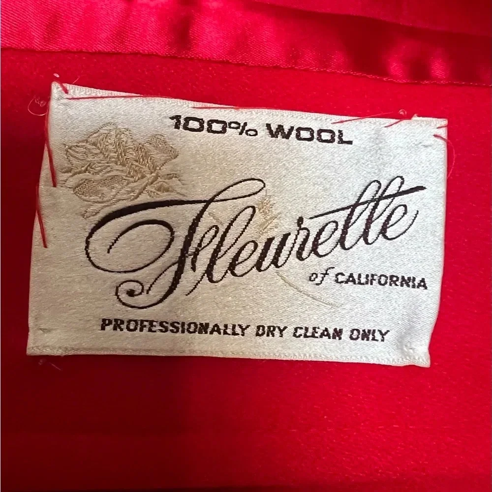 Vintage 100% Wool Red Long Women’s Coat - Picture 7 of 9